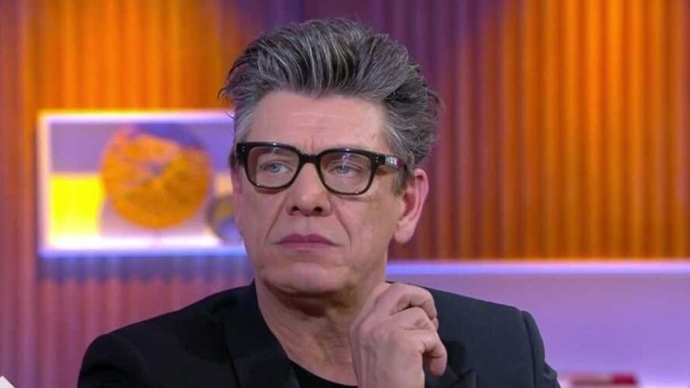Marc Lavoine : ce qu'il pense vraiment de la notoriété de son couple avec Adriana Karembeu : "On est comme ça"