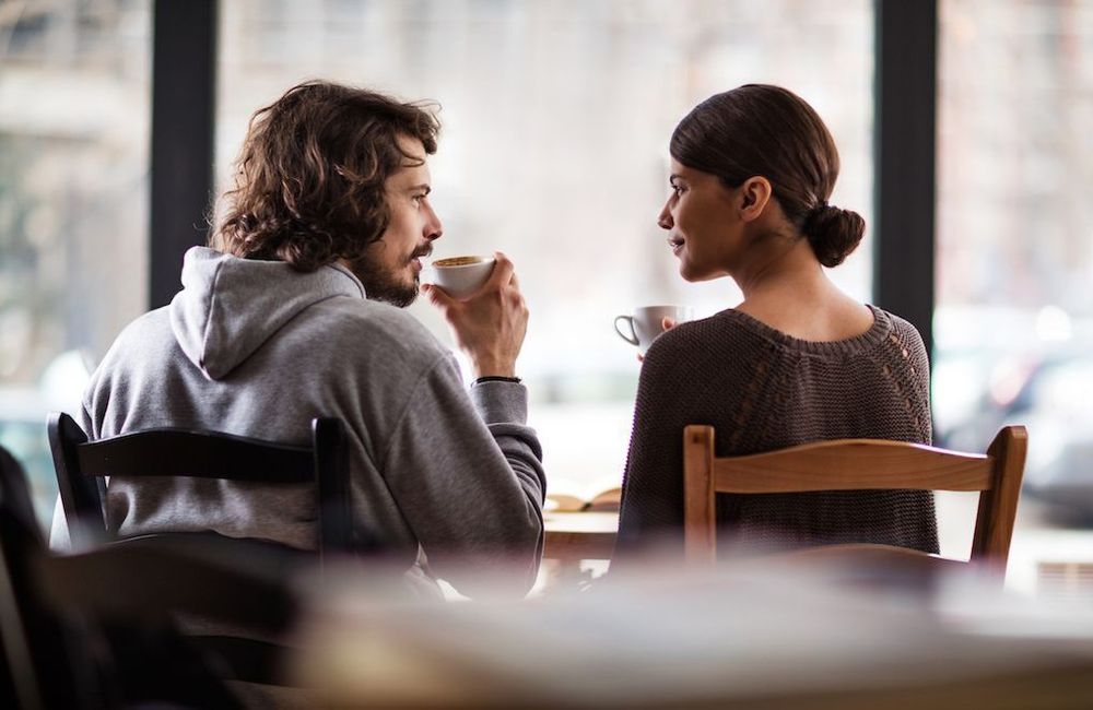 Qu’est-ce que le « boomerasking », ce comportement très égocentrique qui s’immisce dans les conversations ?