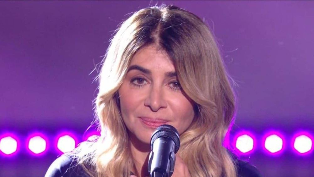 "Des fois je suis nulle" : Julie Zenatti d’une honnêteté crue sur sa vie de maman