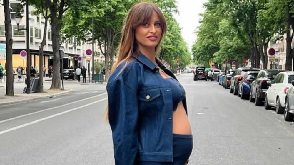 Malika Ménard : elle annonce la naissance de sa fille et dévoile son adorable prénom !