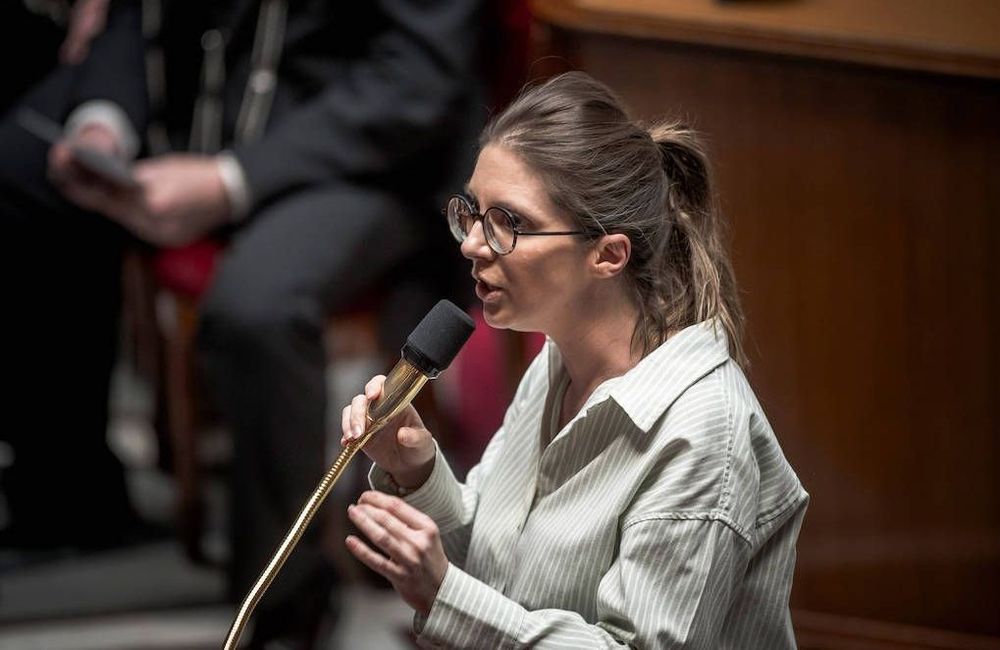 C’est quoi cette « formation à la détection des abus sexuels » que propose Aurore Bergé ?