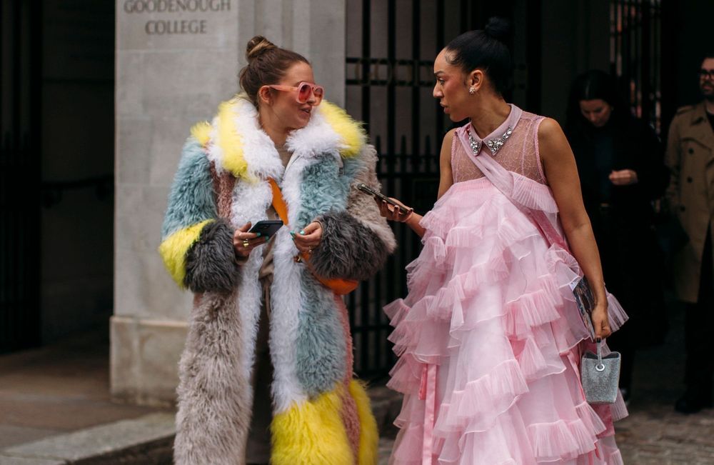 S’habiller avec des couleurs peut-il enrayer notre déprime saisonnière ?