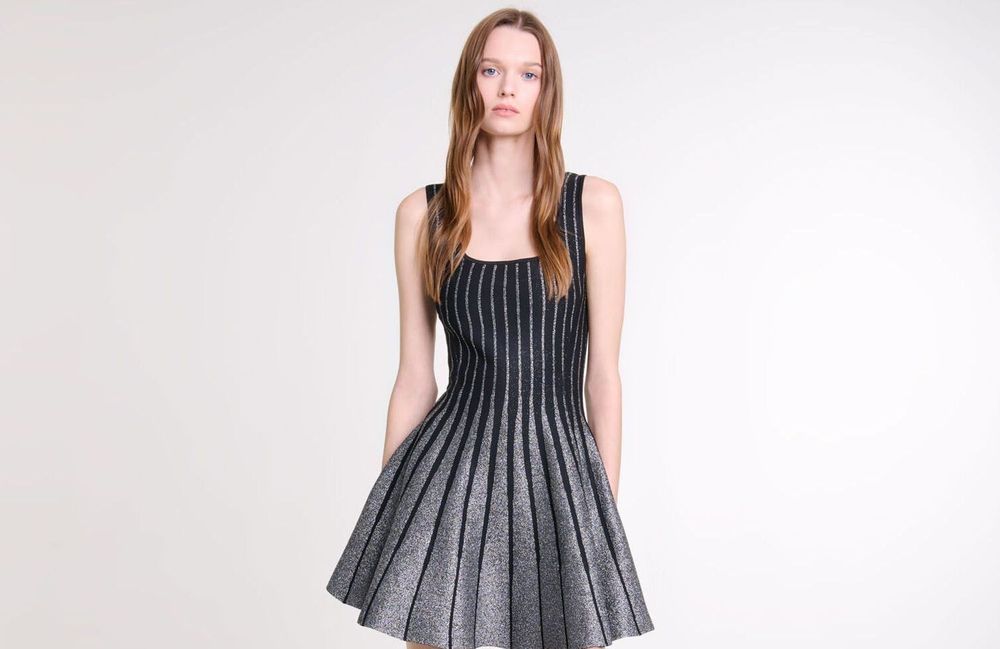 Voici la robe de fête la plus vendue chez Maje cette saison
