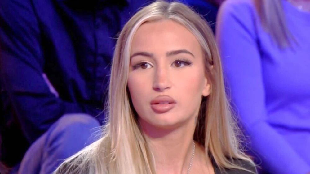 TPMP : une célèbre chroniqueuse a été internée en hôpital psychiatrique !