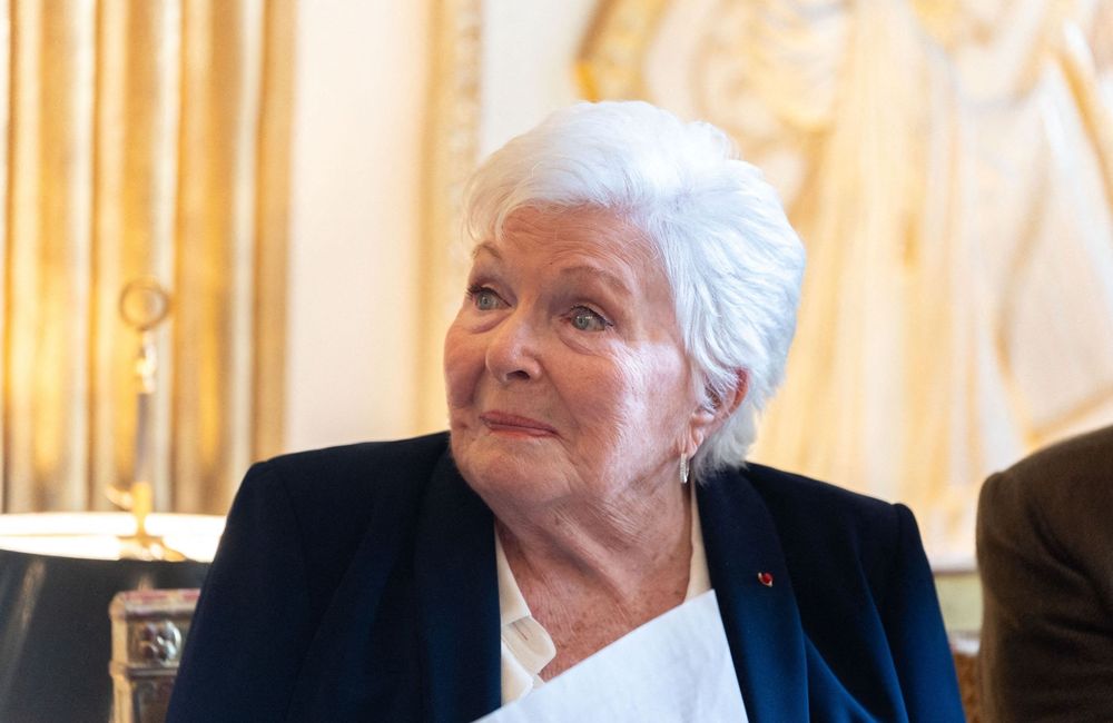 « Je suis en forme » : Line Renaud donne des nouvelles de sa santé après des fausses rumeurs