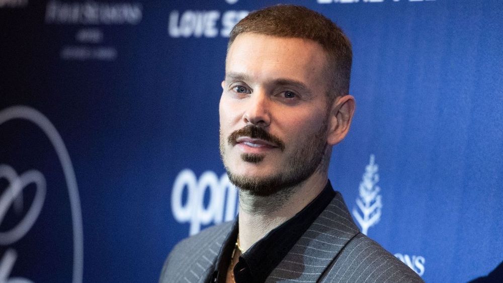 Matt Pokora adresse un message bouleversant à ses parents : "On se rend compte des sacrifices"