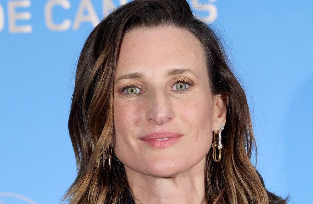 À la Mostra de Venise, Camille Cottin réhabilite cette coloration vintage