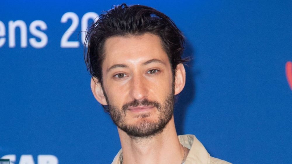 Pierre Niney, "il est médiocre" : son ancienne prof se lâche à son sujet