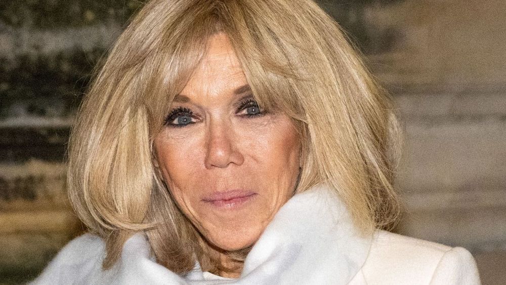Emily in Paris : Brigitte Macron a été vue sur le tournage de la série, les images de la scène font le tour de la toile