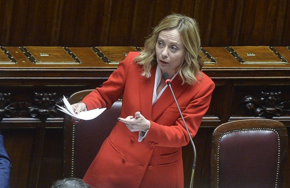Comment Giorgia Meloni a resserré l'étau sur la GPA et l'homoparentalité en Italie