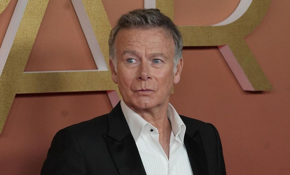 Franck Dubosc (61 ans) sans pudeur sur la vie intime de son fils de 14 ans : "Le seul baiseur de la chambrée"