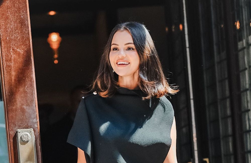 Selena Gomez mariée à Benny Blanco : sa mère dévoile qui a accompagnée la star dans l’allée