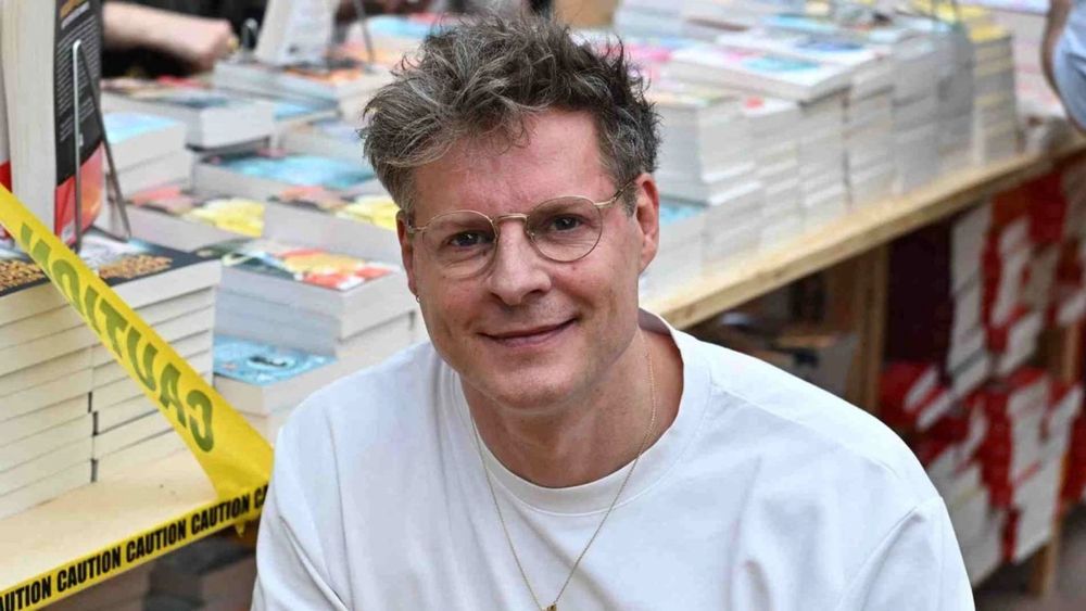 "Il n'y a qu'1,68 euro sur votre compte" : Matthieu Delormeau sans filtre sur sa ruine financière émanante de ses addictions