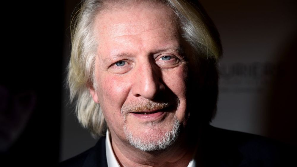 Exit France 2, Patrick Sébastien prend sa revanche et annonce "le plus petit cabaret du monde"