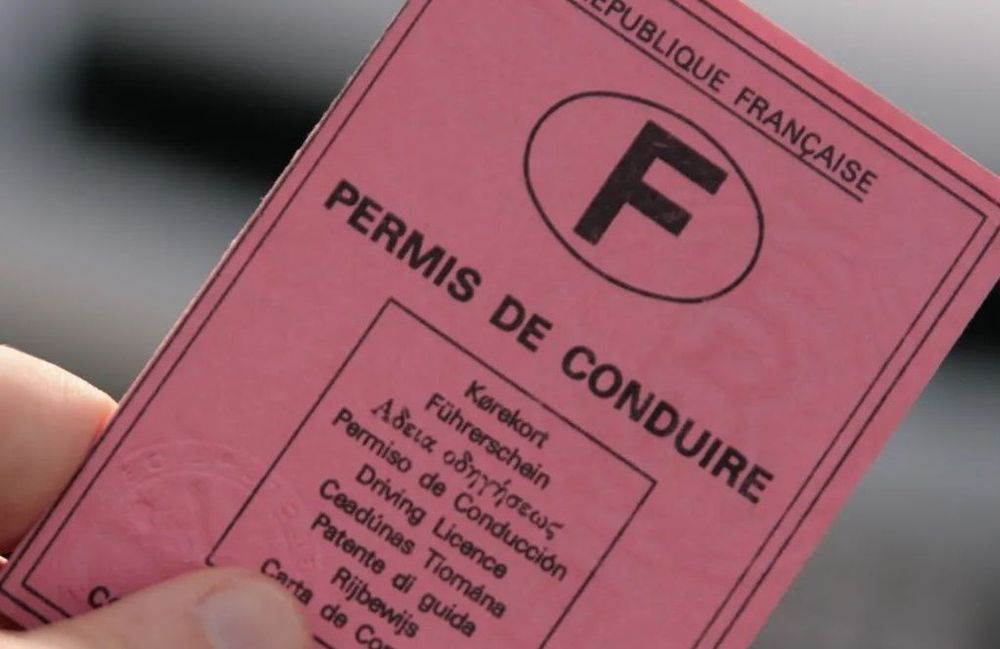 Votre permis de conduire rose ne sera bientôt plus valable