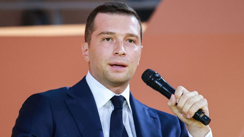 Impôts 2026 : "Un assommoir qui écrase les Français", l'avis de Jordan Bardella sur la fiscalité en France