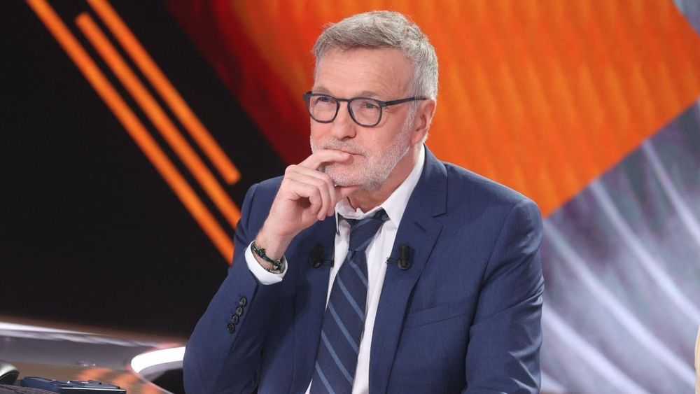 “Ils étaient chauds” : exit Hugo Manos, Laurent Ruquier (62 ans) se lâche au pieu avec des jumeaux