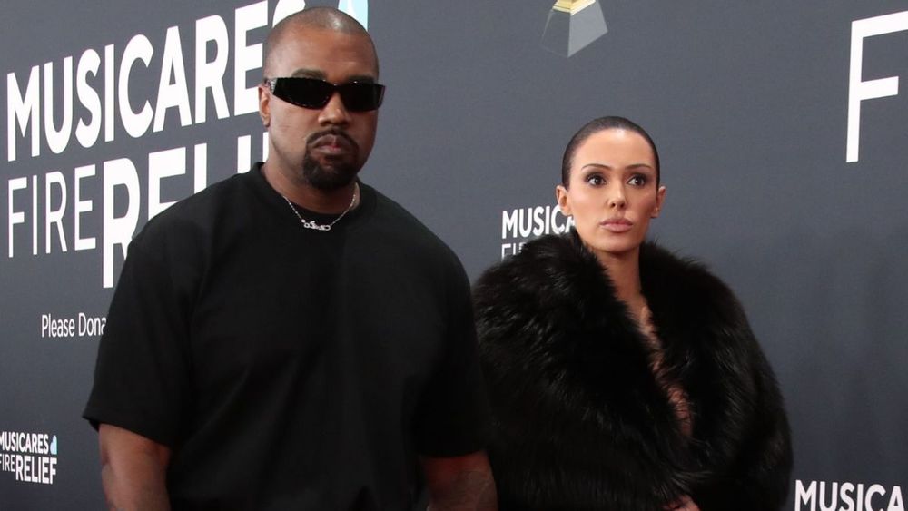 "Comme P. Diddy", Kanye West (48 ans) poste des photos très intimes de Bianca Censori : "Elle se fait maltraiter"