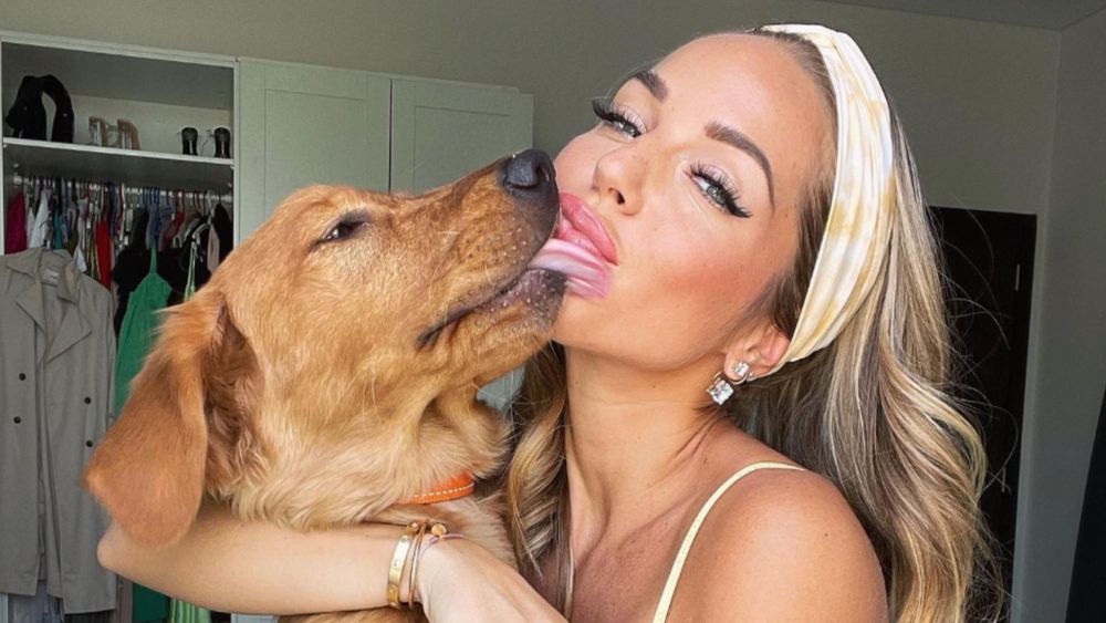 "Aucune humanité" : Maddy Burciaga accusée d’avoir abandonné sa chienne à Dubaï, elle se fait détruire par les internautes !