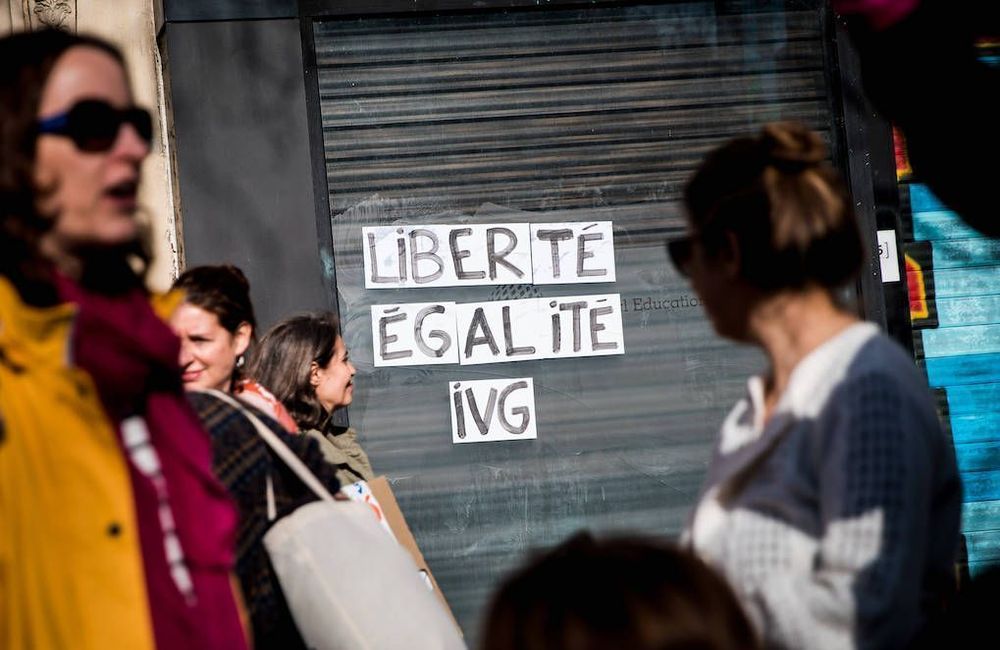 « La hausse du nombre d’IVG se poursuit » : la Drees dévoile ses derniers chiffres sur l’avortement
