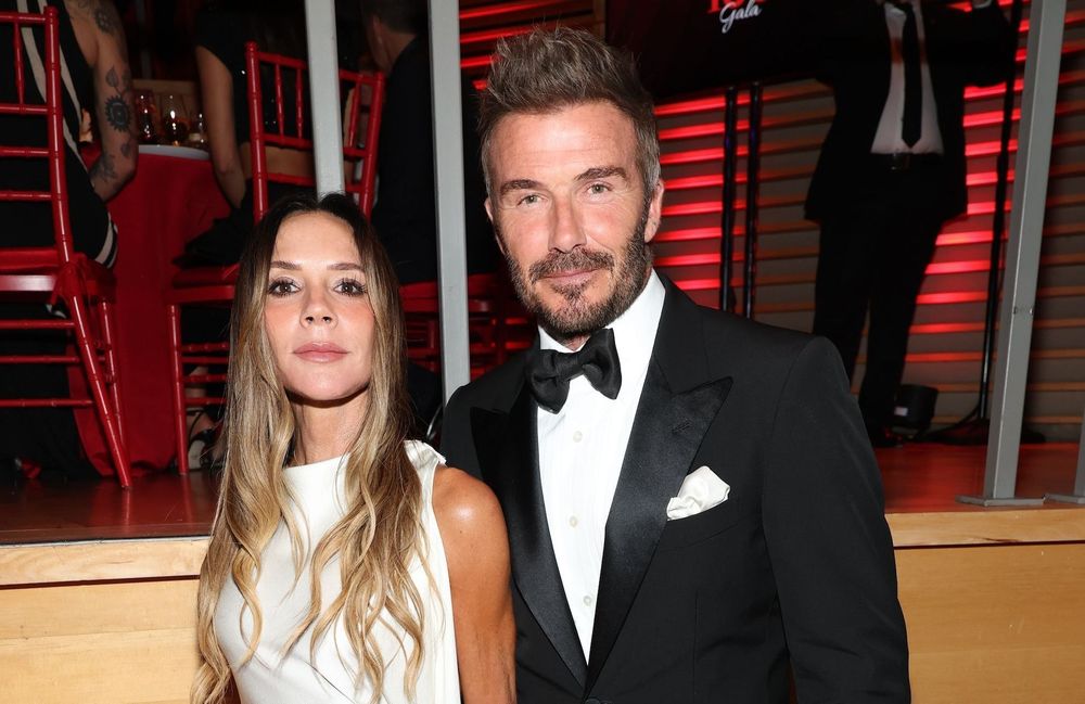 Victoria Beckham évoque l’éducation de ses enfants : « La communication en famille est fondamentale »