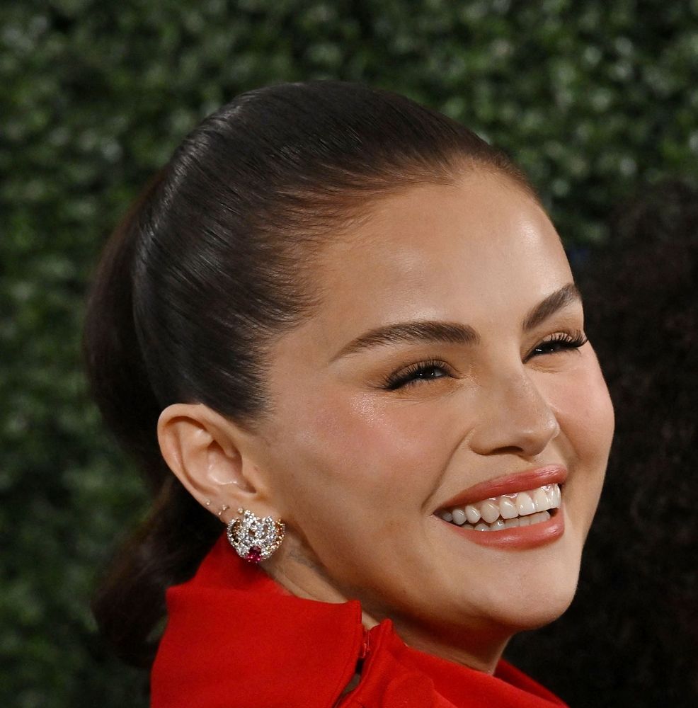 Selena Gomez adopte la forme d'ongle la plus convoitée de l'automne