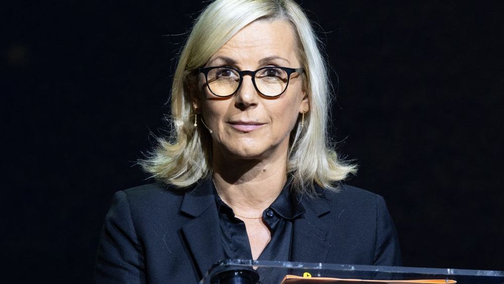 Laurence Ferrari, sans filtre sur son troisième accouchement : "Il y avait trop de paparazzis"