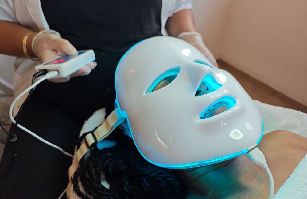 Selon les experts, vous ne devriez pas utiliser de masque LED si vous avez cette problématique cutanée