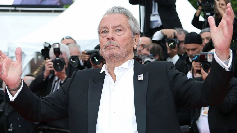 Quand Alain Delon se réjouissait de la montée en puissance du RN : "Ils ne se battent plus seuls, ils ont les Français avec eux"