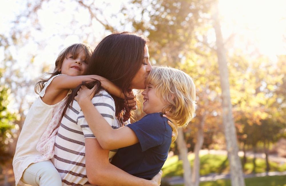 Quel est le nombre d’enfants idéal pour la santé mentale des mamans ? Une étude a la réponse