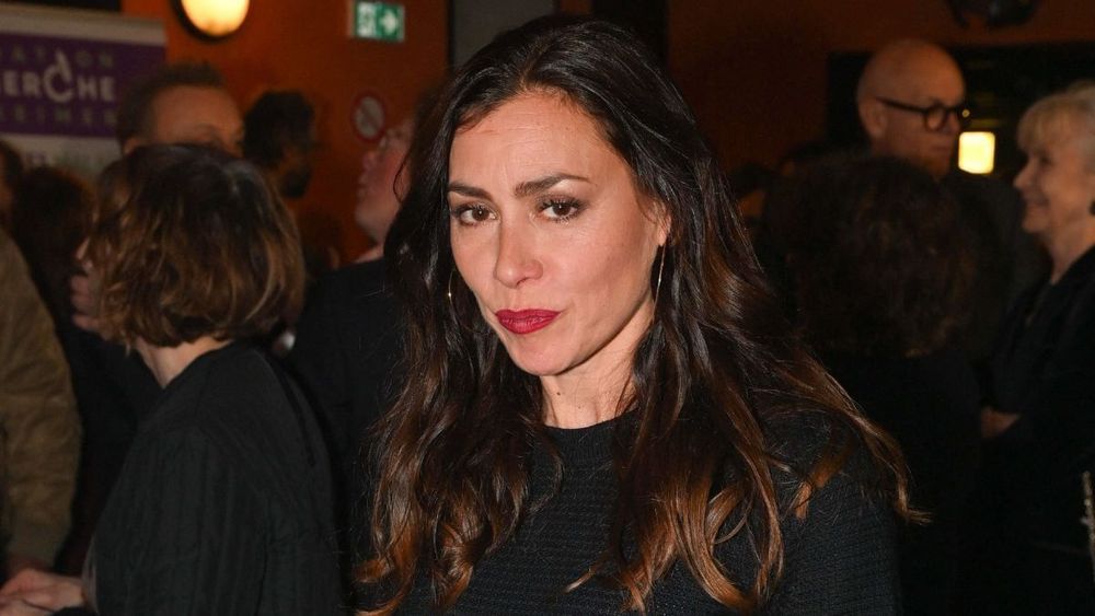 Olivia Ruiz (46 ans) prêtre à "s'offrir des seins tout neufs", la chanteuse sans détours sur le "culte" de la forte poitrine