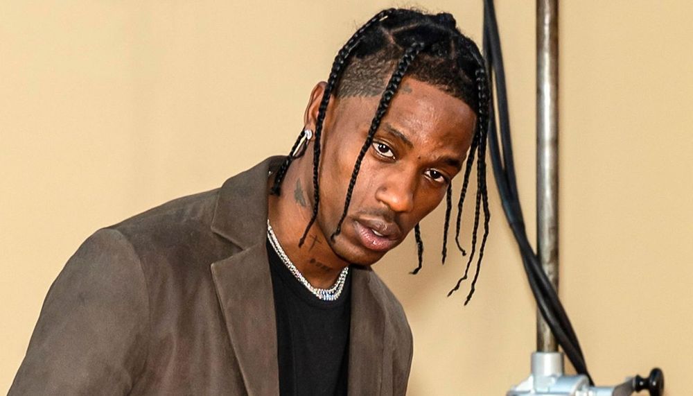 Travis Scott arrêté dans un hôtel à Paris, voici ce qui s'est réellement passé