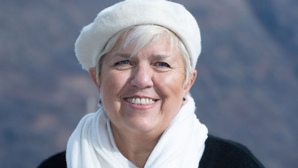 À Paris, un réalisateur de "Joséphine, ange gardien" en garde à vue après une mort suspecte, ce que révèle l’enquête