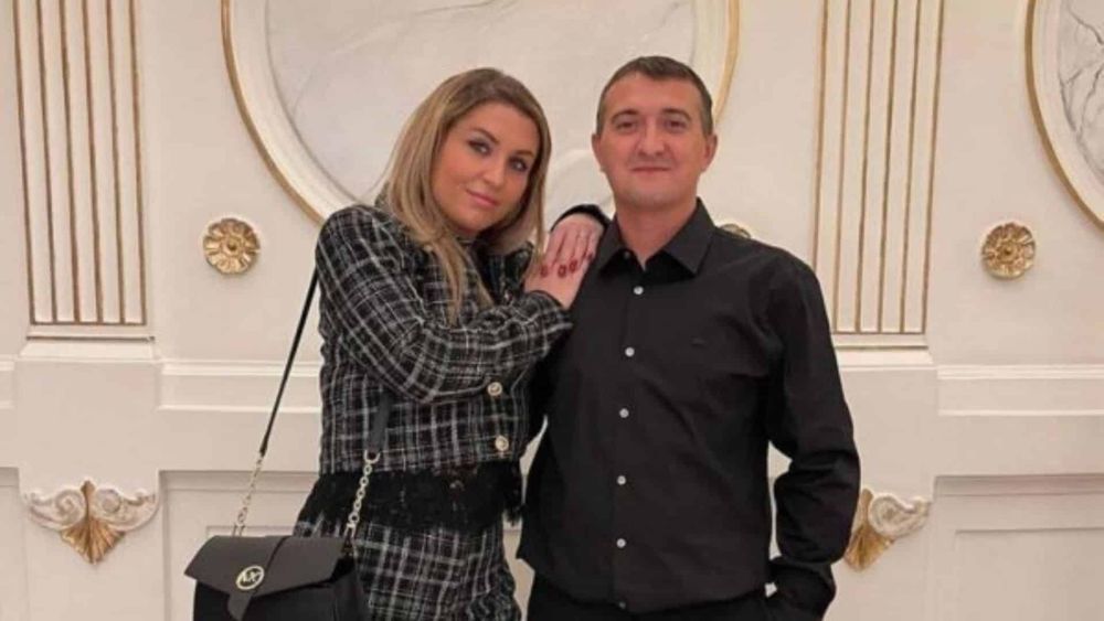 "On a décidé de..." : Amandine Pellissard supprime son compte MYM, elle dévoile les raisons !