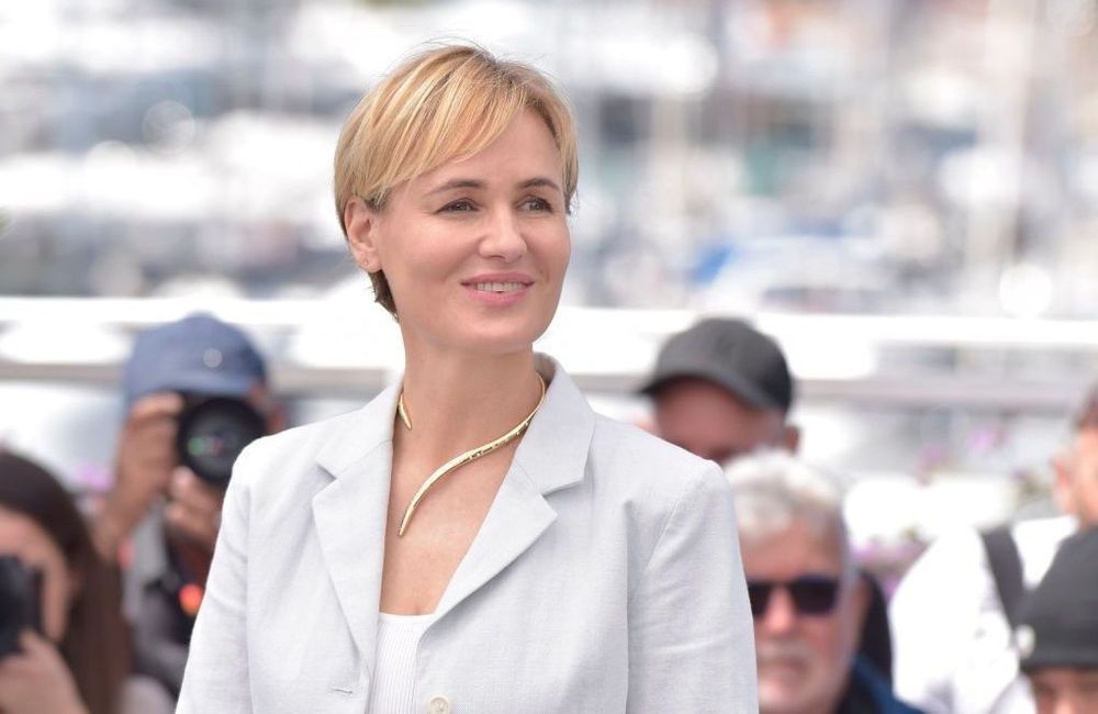 « J’ai besoin de vous » : Judith Godrèche demande au NFP de porter la question des violences sexuelles