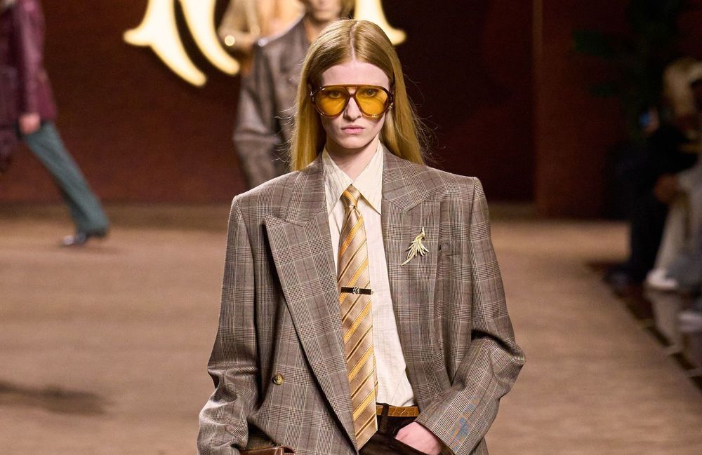 Ces pièces repérées à la Fashion Week masculine dont on s’inspire pour rehausser son allure