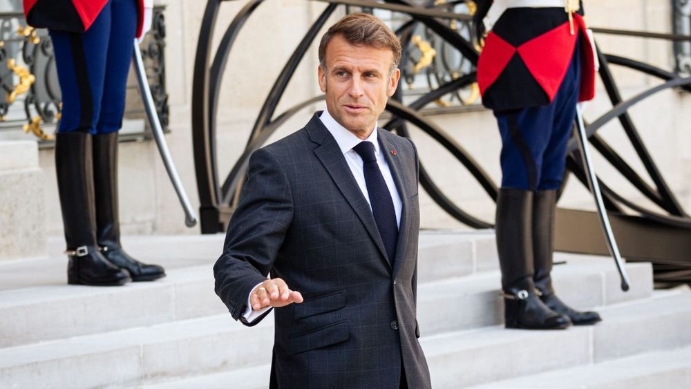 Emmanuel Macron prêt à démissionner ? "C'est une hypothèse qui...
