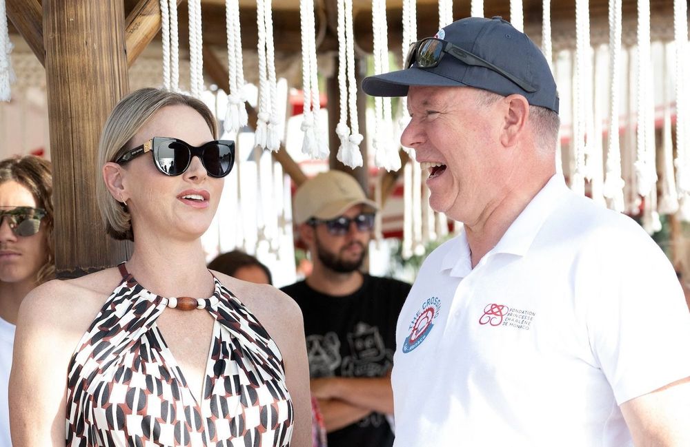 Albert et Charlène de Monaco : apparition remarquée du couple dans un refuge animalier