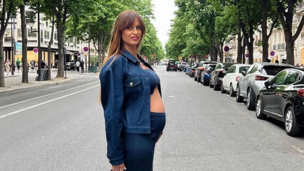 Malika Ménard enceinte : oups ! Une ancienne Miss dévoile, par erreur, le sexe de son bébé
