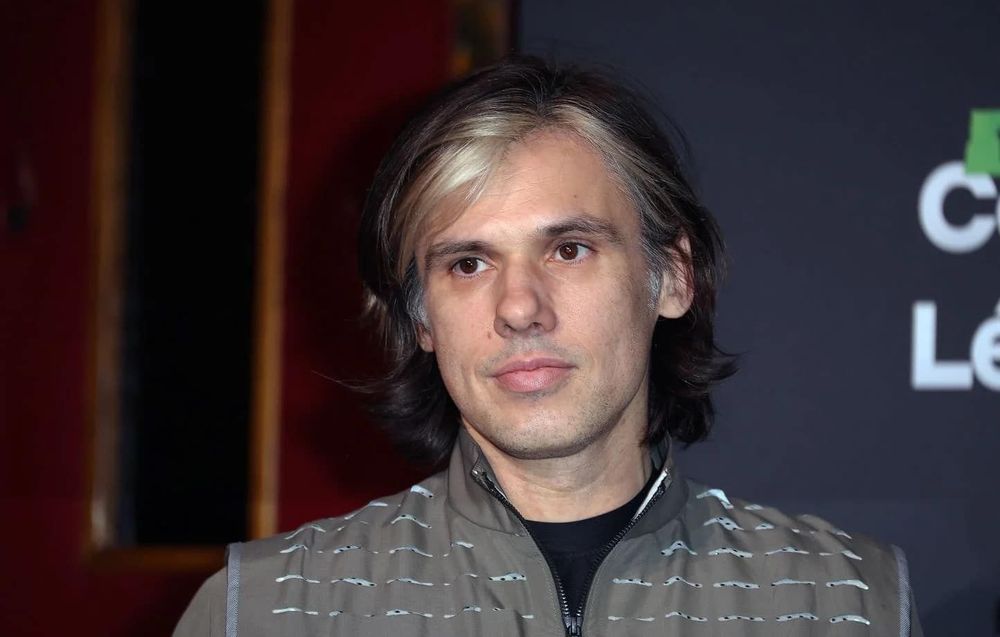 "Je me suis forcé" : Orelsan raconte comment son quotidien avec sa femme a totalement changé depuis la naissance de leur fils