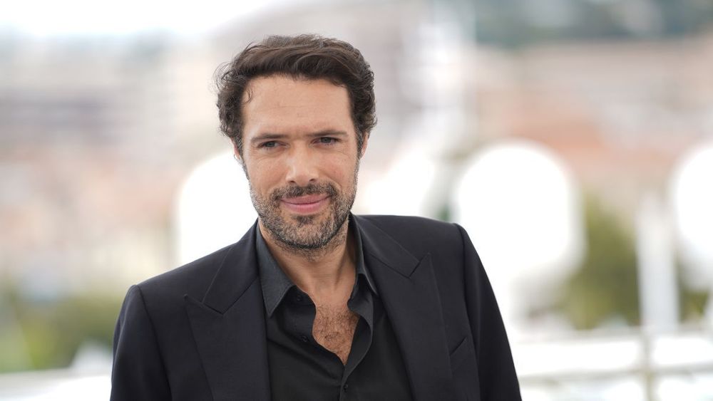 Nicolas Bedos : accusé d'agression sexuelle, son ex témoigne "Il ne sort plus de chez lui"
