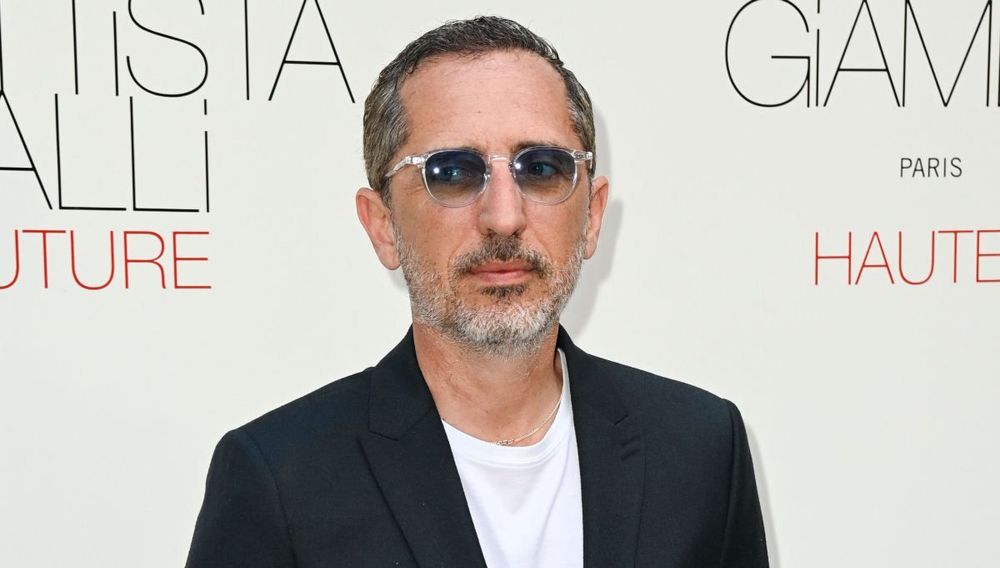 Gad Elmaleh honnête sur son couple avec une fille de 20 ans de moins : "C'est l'annonce d'un...