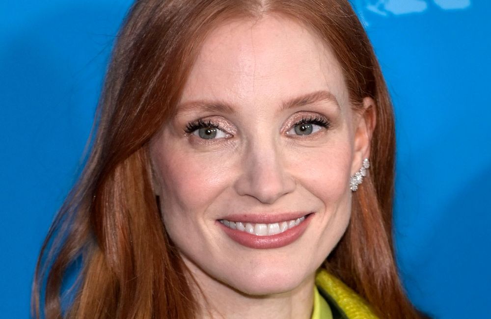 À Milan, Jessica Chastain dévoile sa dernière transformation capillaire