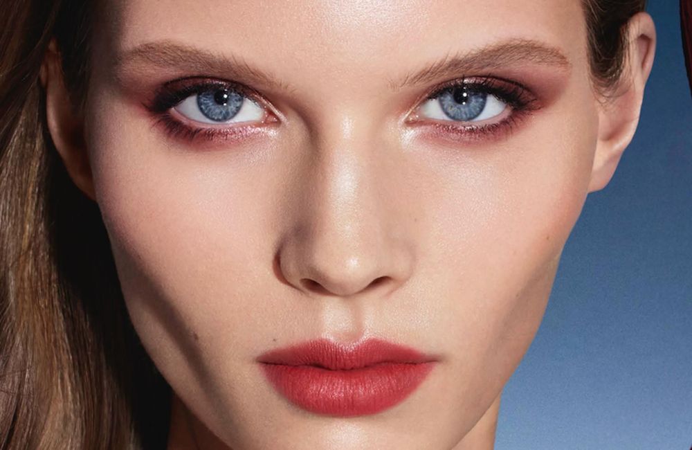 Best of beauté : Louis Vuitton dévoile son maquillage, Emma Corrin séduit Miu Miu…