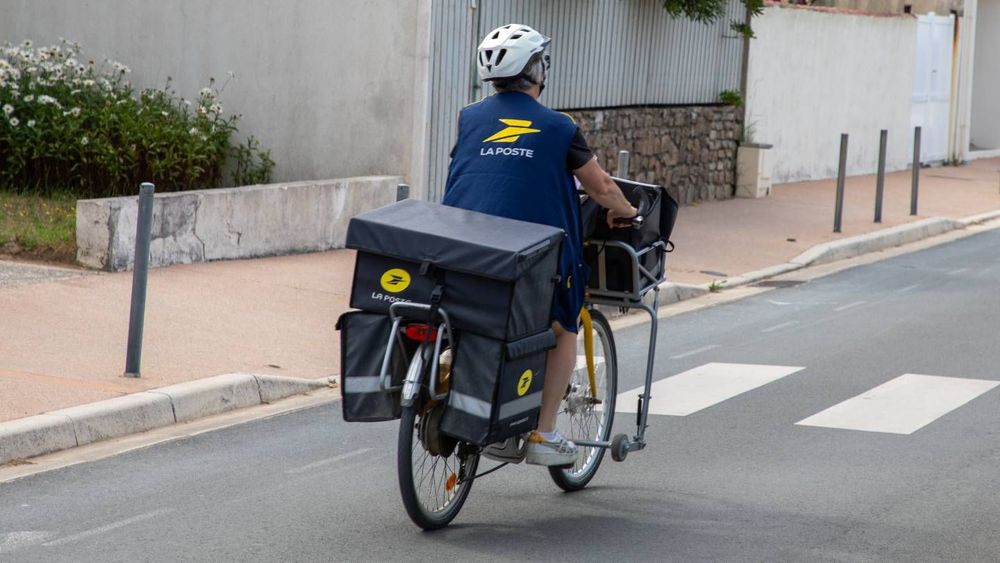 Ce qui va changer pour l'envoi d'un courrier urgent à La Poste en 2026