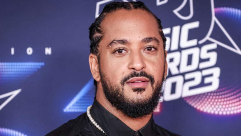 Affaire Slimane : des mois après le scandale, le chanteur donne enfin de ses nouvelles !