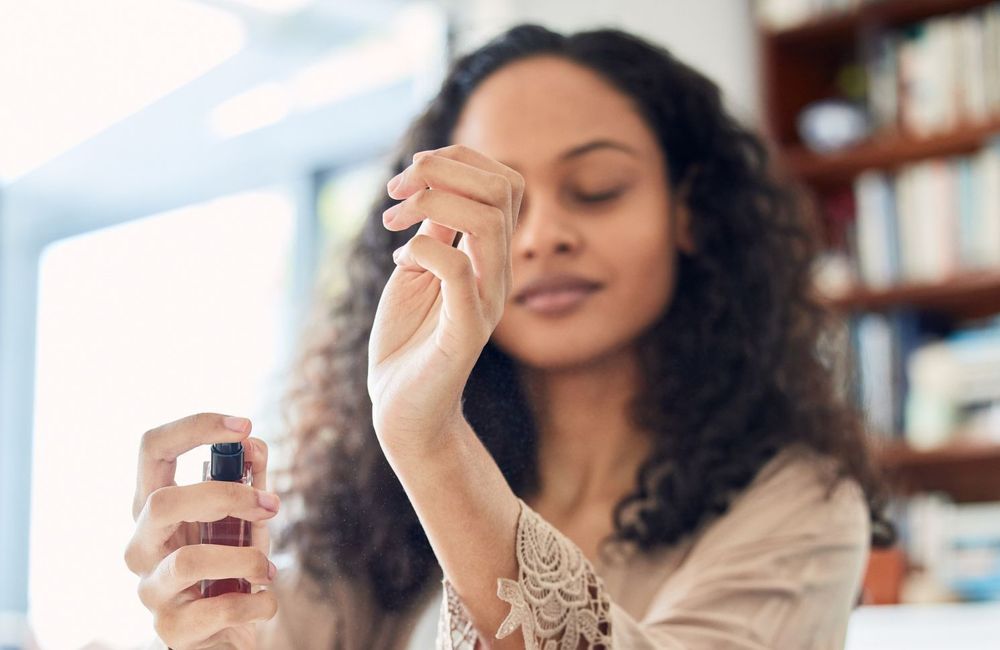 Une beauty addict révèle le parfum qui lui vaut le plus de compliments (et vous allez être surprise)