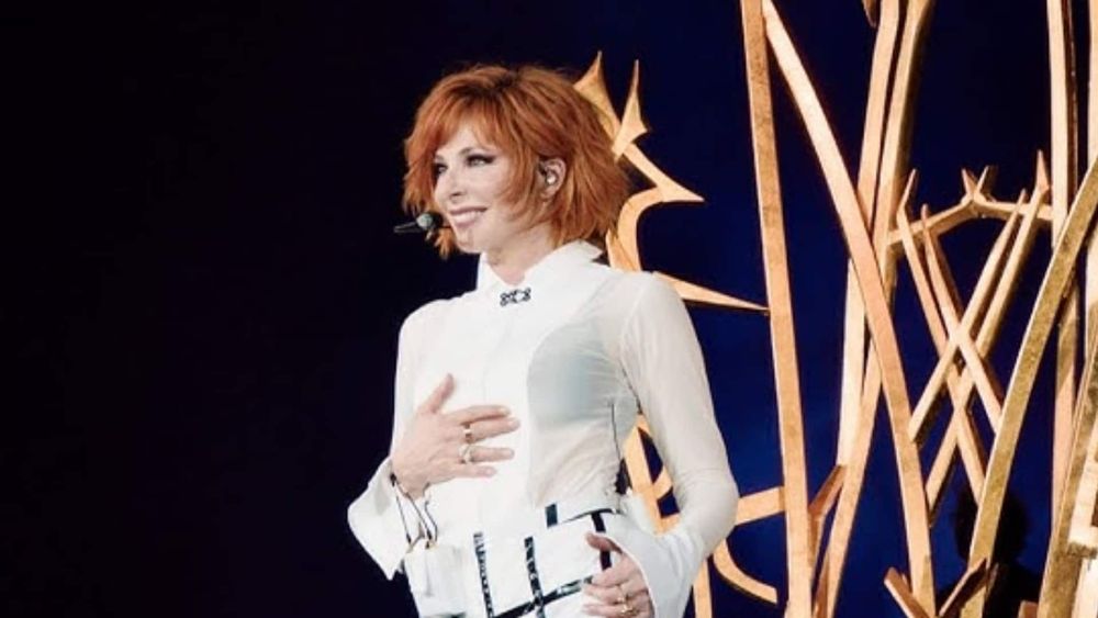 Mylène Farmer au Stade de France : l’intriguant message de la chanteuse à la fin de son dernier concert intrigue fortement, regardez !