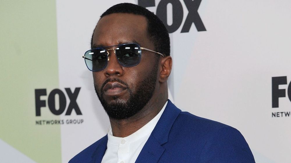 Scandale sexuel et P. Diddy : le chanteur entraîne une autre célébrité mondiale dans sa chute
