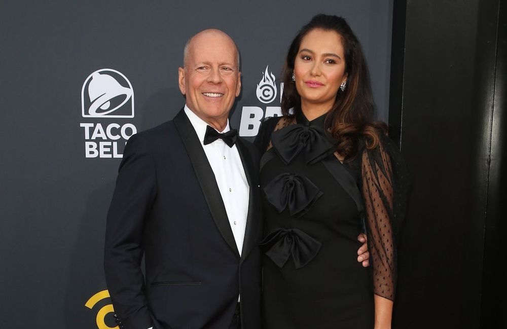 Emma Heming lance une initiative touchante pour Bruce Willis : « Nous voulons faire avancer la recherche »